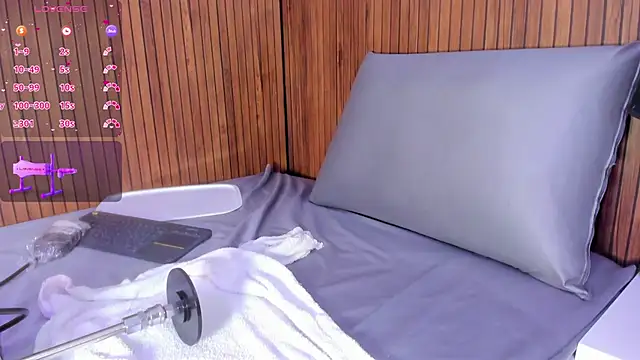 lola clit online show from 2, 3, 2025