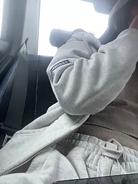 peiton steele7 online show from 11, 4, 2026