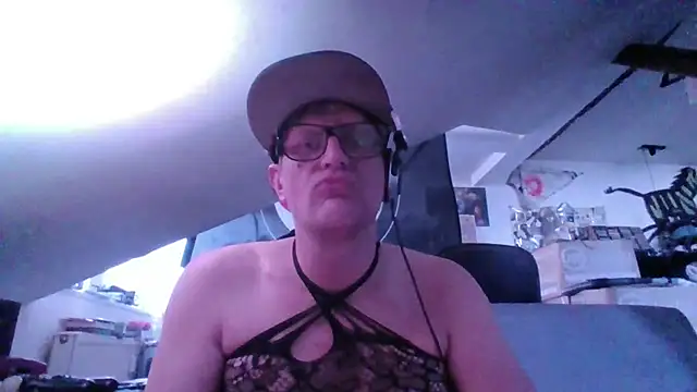 Bigthroaterboy online show from 29, 10, 2025