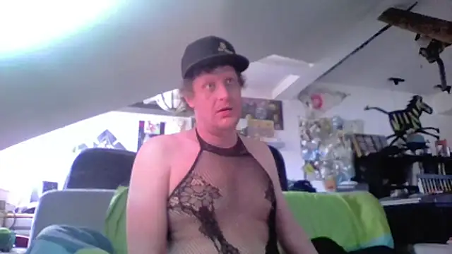 Snapshot of Bigthroaterboy chatting on 9, 5, 2026 Bigthroaterboy online show from 9, 5, 2026