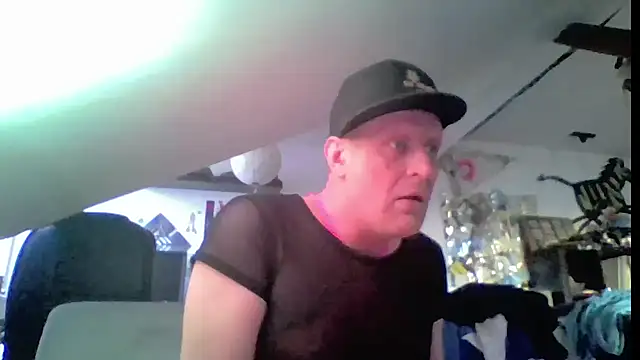 Snapshot of Bigthroaterboy chatting on 3, 6, 2026 Bigthroaterboy online show from 3, 6, 2026