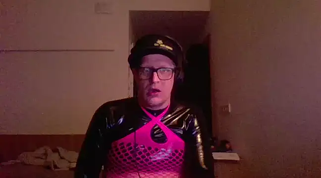 Bigthroaterboy online show from 8, 3, 2025