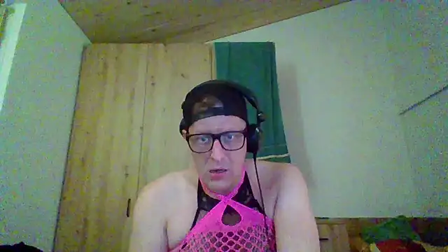 Bigthroaterboy online show from 24, 9, 2025