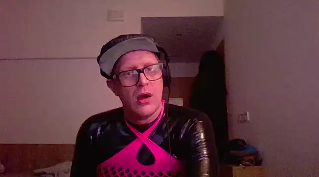 Bigthroaterboy online show from 11, 3, 2025