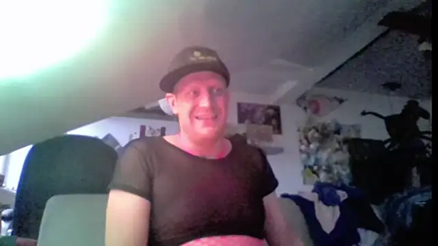 Snapshot of Bigthroaterboy chatting on 30, 5, 2026 Bigthroaterboy online show from 30, 5, 2026
