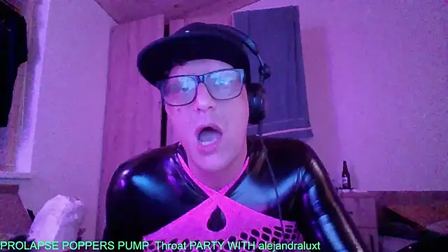 Bigthroaterboy online show from 5, 10, 2025