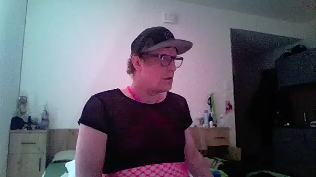 Bigthroaterboy online show from 15, 4, 2026