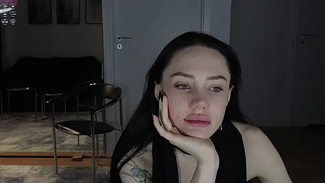 Snapshot of Sara_Tranquil chatting on 1, 11, 2025 Sara Tranquil online show from 1, 11, 2025