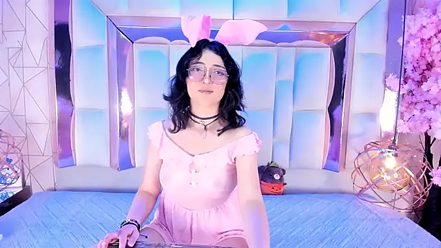 SaraMartini1 online show from 4, 11, 2025