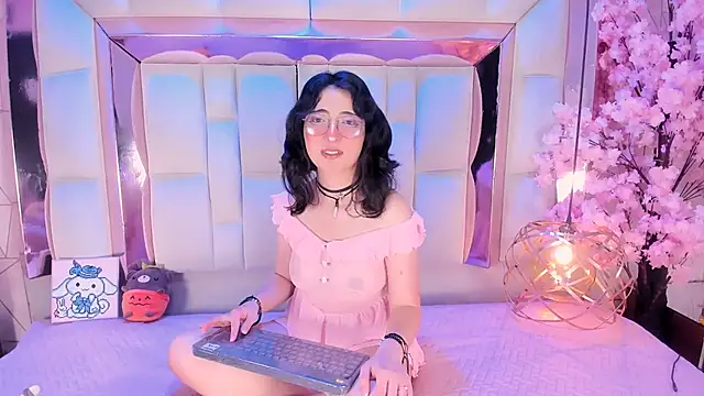 SaraMartini1 online show from 15, 11, 2025