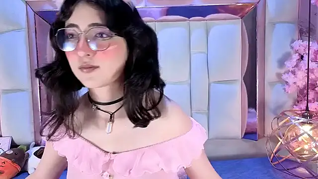 SaraMartini1 online show from 2, 12, 2025