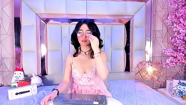 Snapshot of SaraMartini1 chatting on 1, 7, 2026 SaraMartini1 online show from 1, 7, 2026