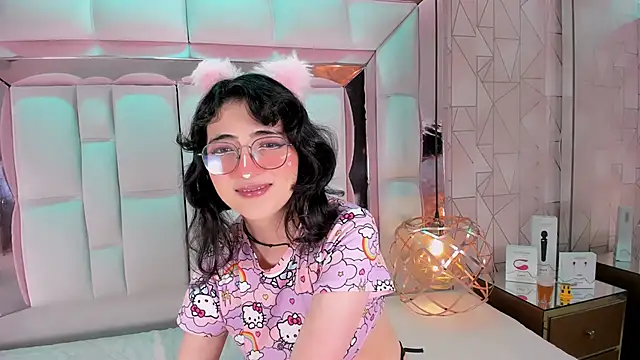 SaraMartini1 online show from 13, 9, 2025