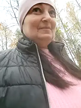 Snapshot of Women-pleasures chatting on 21, 10, 2025 Women-pleasures online show from 21, 10, 2025