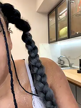 HaileyDiana online show from 24, 11, 2025