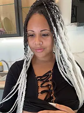 HaileyDiana online show from 5, 10, 2025