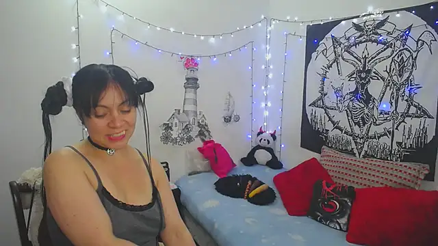 Snapshot of lili_peach chatting on 11, 2, 2025 lili peach online show from 11, 2, 2025