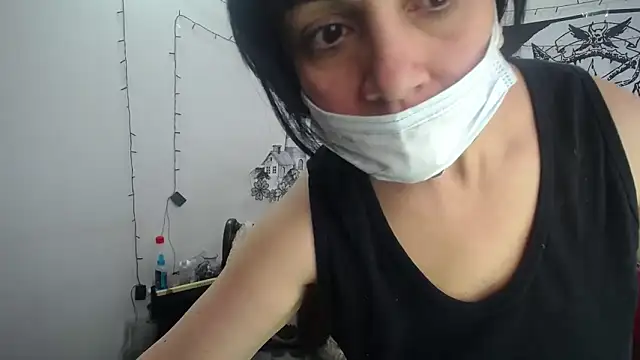 Snapshot of lili_peach chatting on 5, 12, 2024 lili peach online show from 5, 12, 2024