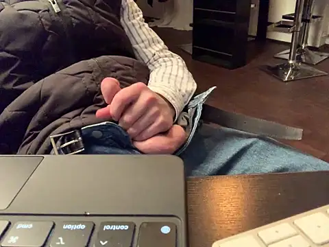 Snapshot of KendrickJiz chatting on 30, 4, 2026 KendrickJiz online show from 30, 4, 2026