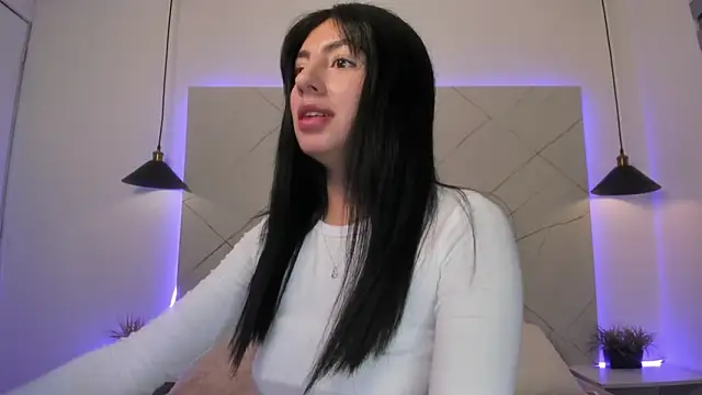 ANTONELLA  ROUSE  online show from 30, 5, 2026