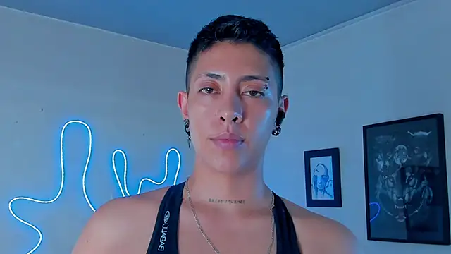 Snapshot of Aleja1214 chatting on 10, 9, 2025 Aleja1214 online show from 10, 9, 2025
