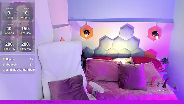 Melissa Koster online show from 1, 3, 2025