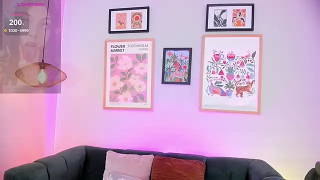 Melissa Koster online show from 6, 11, 2025