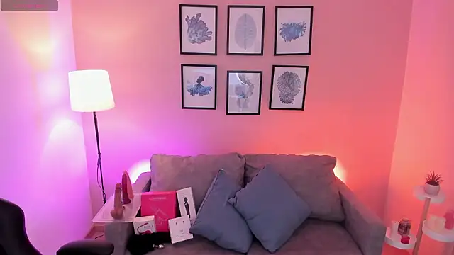 Melissa Koster online show from 11, 3, 2026