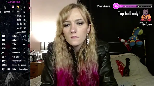 Snapshot of EllieeRose chatting on 17, 6, 2026 EllieeRose online show from 17, 6, 2026