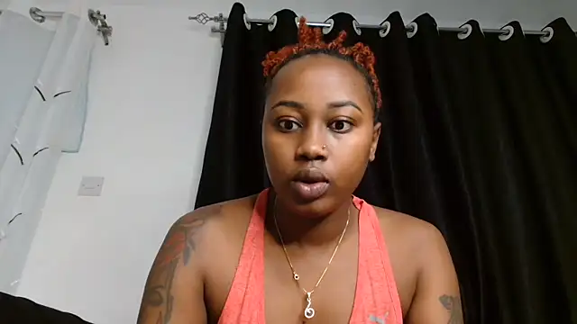 Snapshot of Miss_hot_candy chatting on 12, 6, 2026 Miss hot candy online show from 12, 6, 2026