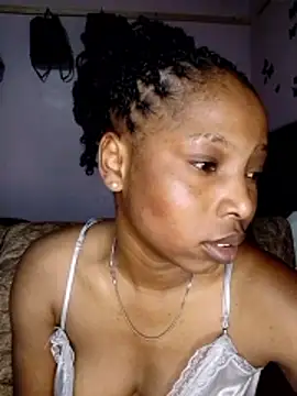 SweetWhisper online show from 13, 11, 2025