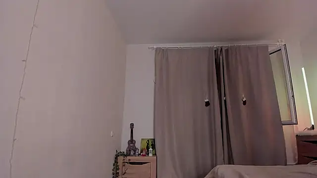 kate doroty online show from 2, 2, 2025