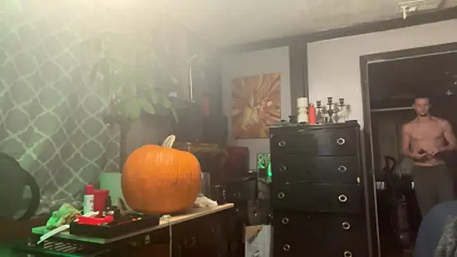 trash4cash online show from 26, 10, 2025