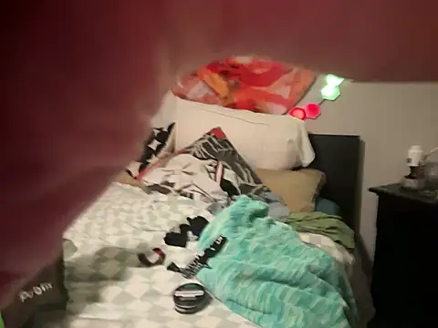 trash4cash online show from 22, 3, 2025