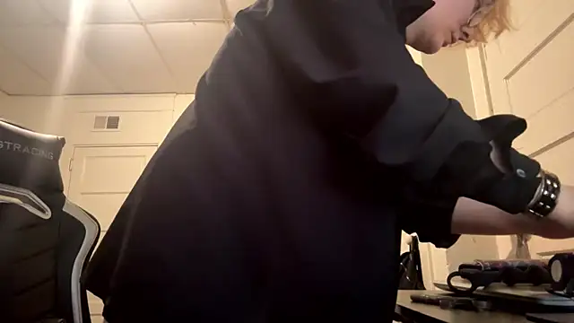 YandereDemon online show from 4, 4, 2026