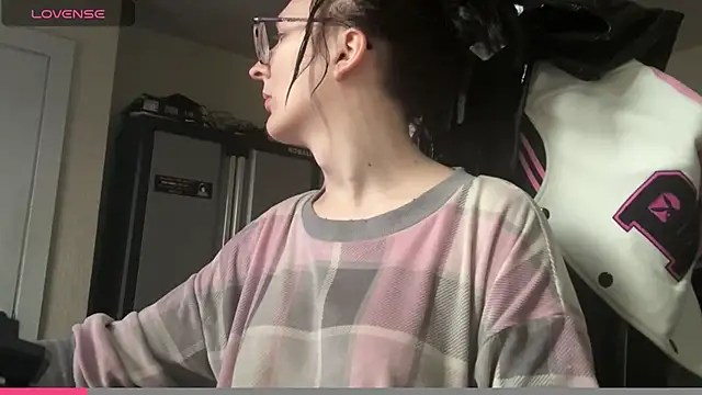 YandereDemon online show from 7, 10, 2025