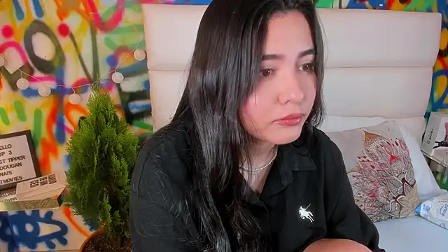 Liana Bernocchi online show from 19, 11, 2025