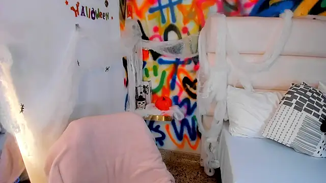 Liana Bernocchi online show from 29, 9, 2025