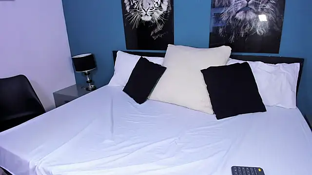 Liana Bernocchi online show from 14, 3, 2025