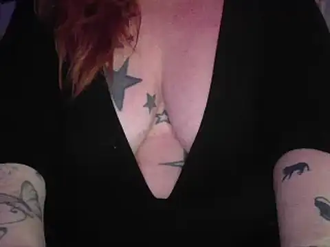 Snapshot of LynnLa chatting on 24, 2, 2025 LynnLa online show from 24, 2, 2025