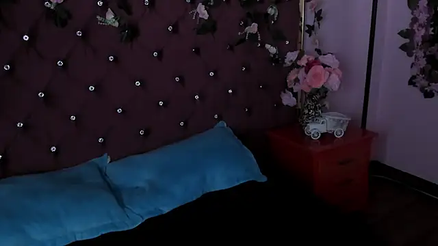 MaddyHudson online show from 7, 2, 2025