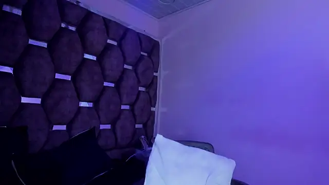 MaddyHudson online show from 7, 3, 2026