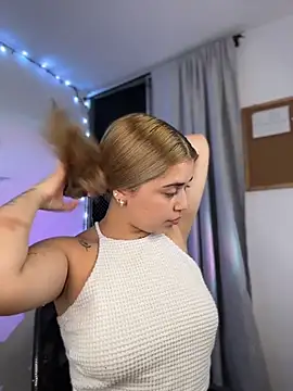 Snapshot of JoselinFlower_ chatting on 13, 2, 2026 JoselinFlower online show from 13, 2, 2026