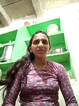 Snapshot of Baby__Shreya chatting on 17, 6, 2026 Baby Shreya online show from 17, 6, 2026