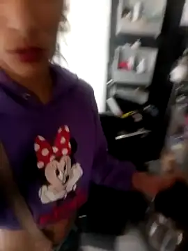 Snapshot of roxy_roxxan chatting on 13, 4, 2026 roxy roxxan online show from 13, 4, 2026