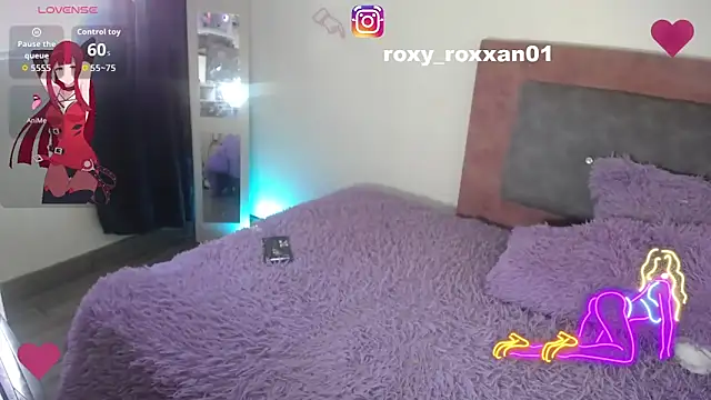 Snapshot of roxy_roxxan chatting on 1, 11, 2025 roxy roxxan online show from 1, 11, 2025