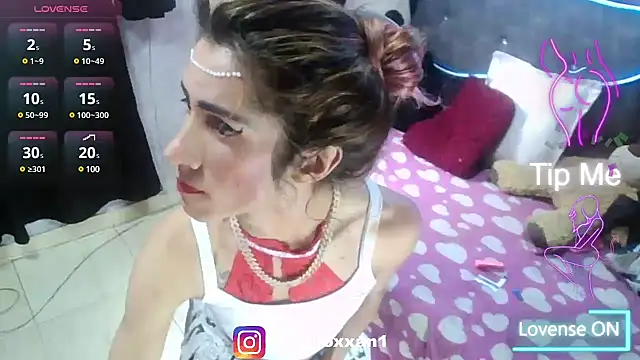 Snapshot of roxy_roxxan chatting on 15, 3, 2025 roxy roxxan online show from 15, 3, 2025