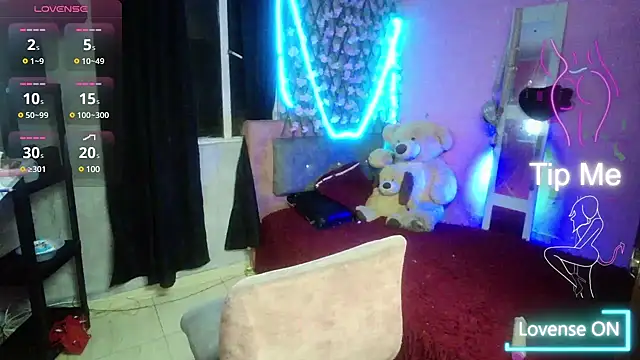 Snapshot of roxy_roxxan chatting on 21, 2, 2025 roxy roxxan online show from 21, 2, 2025