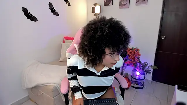 mulata 1ch online show from 5, 11, 2025