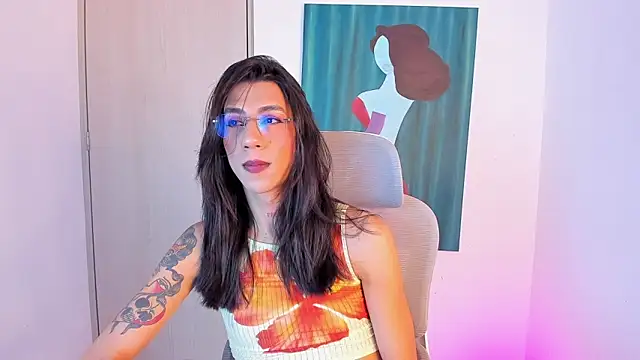 sofiaa grey  online show from 19, 3, 2026